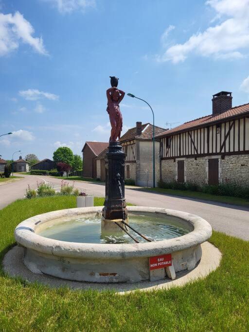 L'Oree Des Lacs, Maison De Village Tout Confort Radonvilliers Kültér fotó
